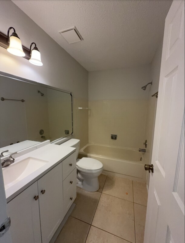 Building Photo - 2900 Grove Wood Blvd