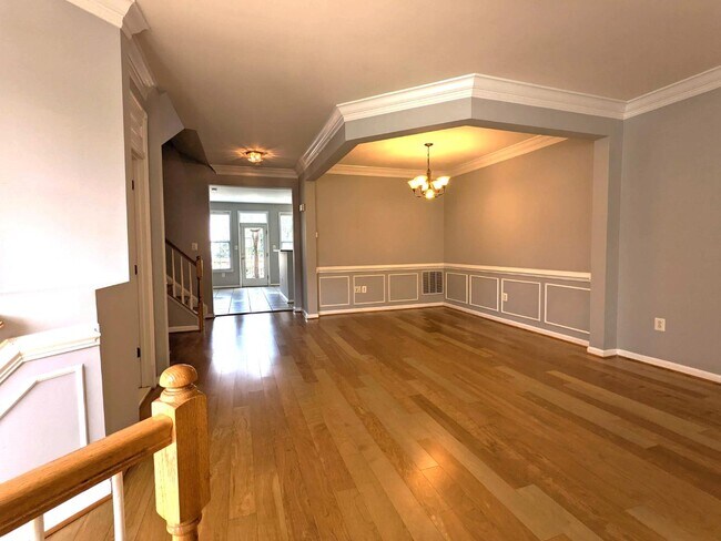 Building Photo - 13996 Khalid Ln