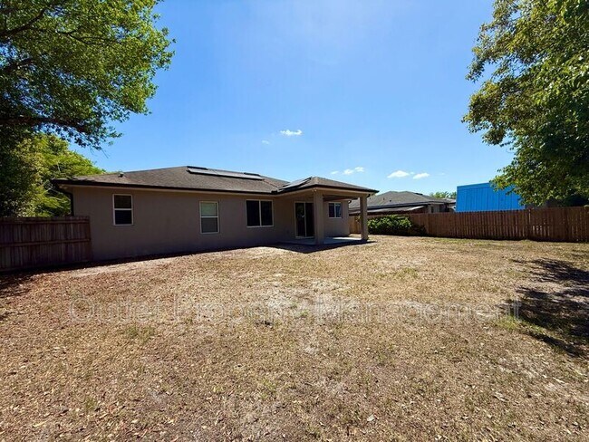 Building Photo - 926 Feather Dr