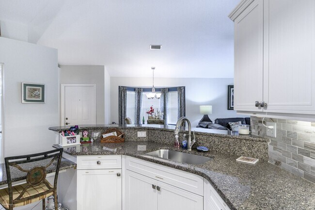 Building Photo - Turnkey Furnished Seasonal Rental – 2 Bedroom, 2 Bath in Burnt Store Marina