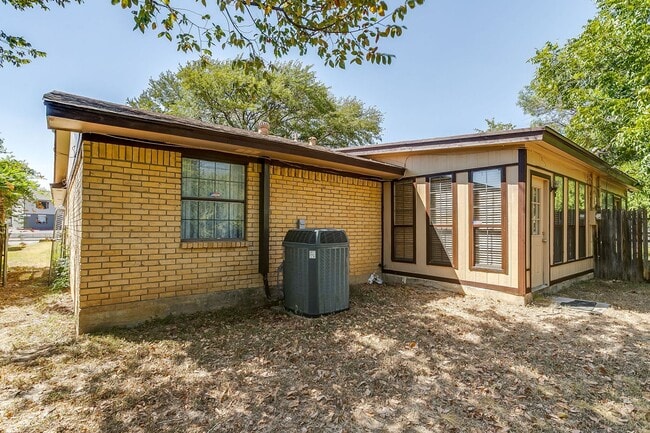 Building Photo - 3031 Las Vegas Trail