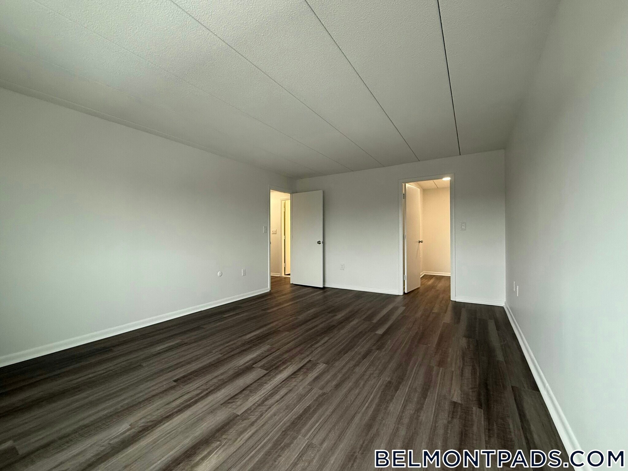 Building Photo - 53 Hill Rd