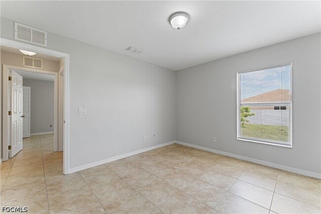 Building Photo - 1240 NW 22nd Pl