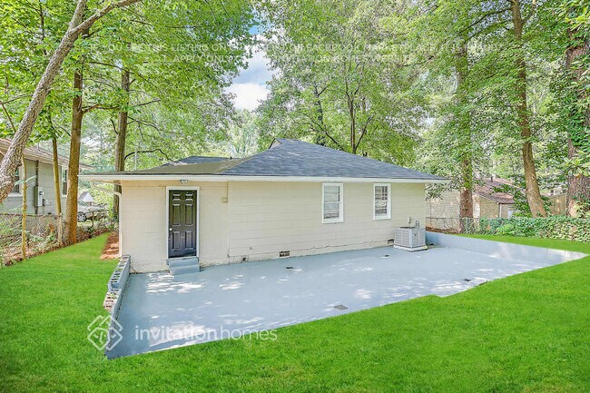 Building Photo - 329 Mount Zion Rd