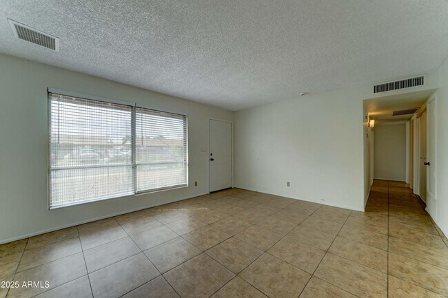 Building Photo - 7816 W Flower St