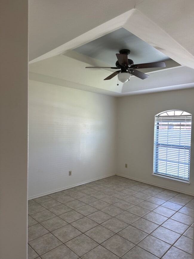 Building Photo - 1837 Tierra Dulce Dr