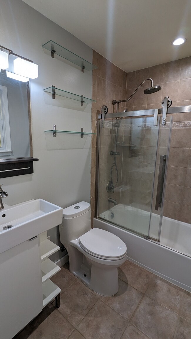 Building Photo - 5134 Pumphrey Dr