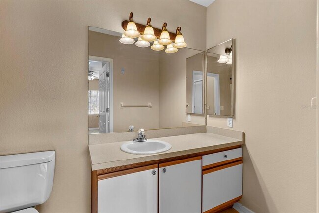 Building Photo - 9505 Amberdale Ct