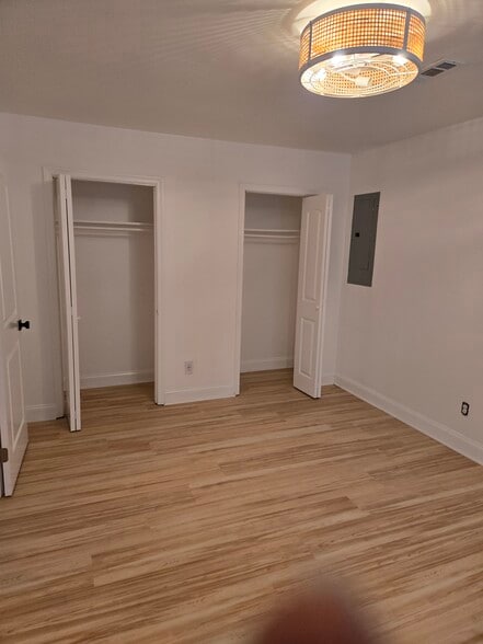 Building Photo - 2515 Arkansas Ave