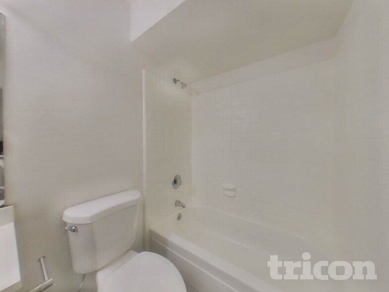 Building Photo - 11219 N 51st Dr