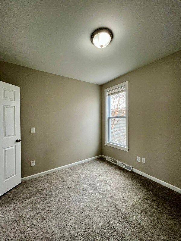 Building Photo - 13128 Balsam St