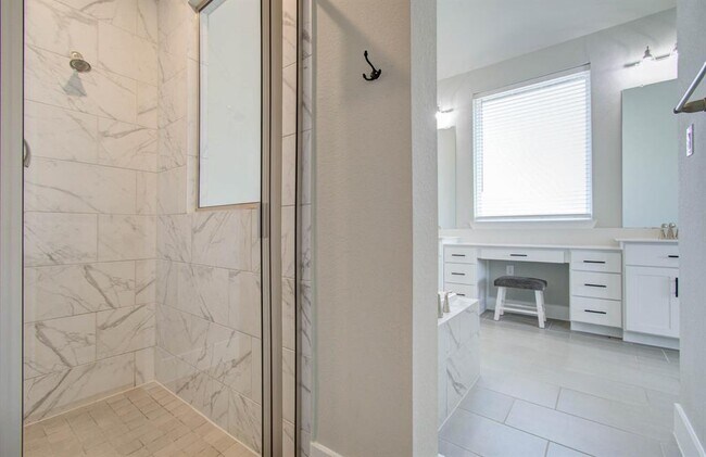 Building Photo - 15606 Pacific Loon Ct