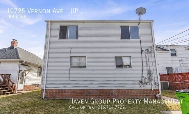 Building Photo - 10725 Vernon Ave