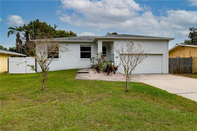 Building Photo - 1039 Dogwood Dr