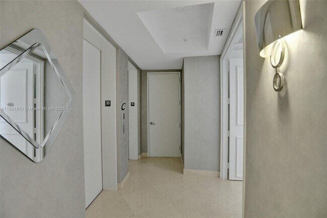 Building Photo - 18101 Collins Ave