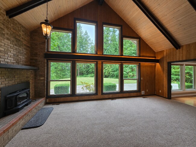 Building Photo - Private Arlington Retreat