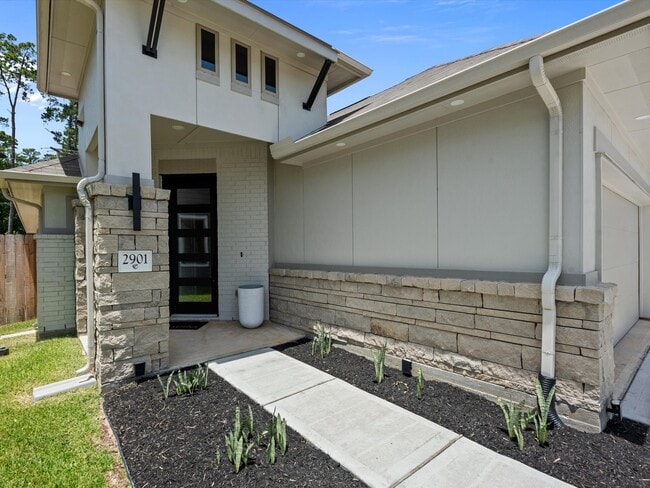 Building Photo - 2901 Yaupon Grove Ln