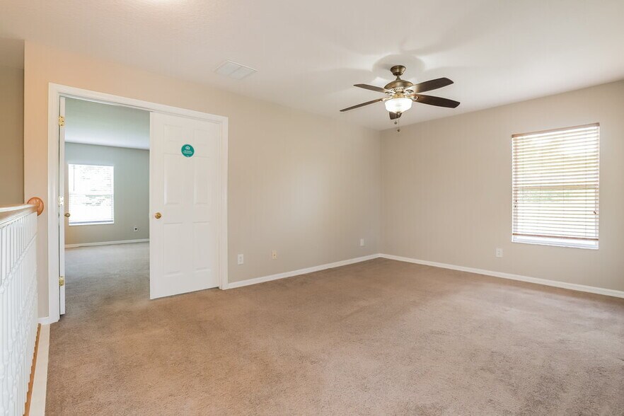 Building Photo - 26820 Stillbrook Dr