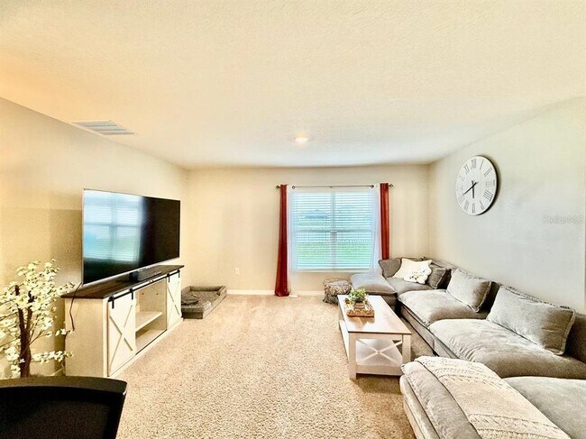 Building Photo - 1026 Golden Shiner Ave