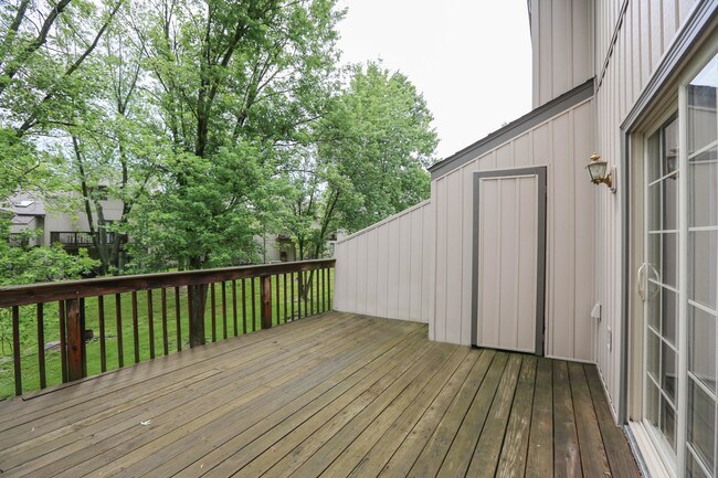 Building Photo - 439 Foxfire Dr