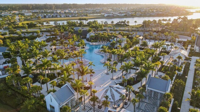 Building Photo - 5579 Liberty Ln