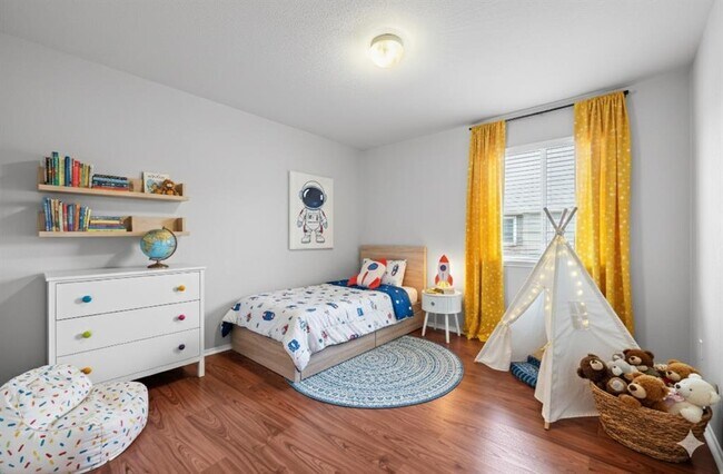 Building Photo - 267 Waterloo Dr