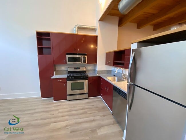 Building Photo - $3295.00 - Luxury 1/1.5 Santana Row with Bonus room