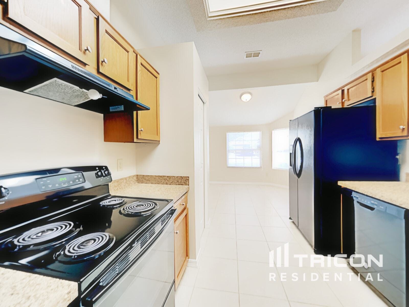 Building Photo - 3251 Deerfield Pointe Dr
