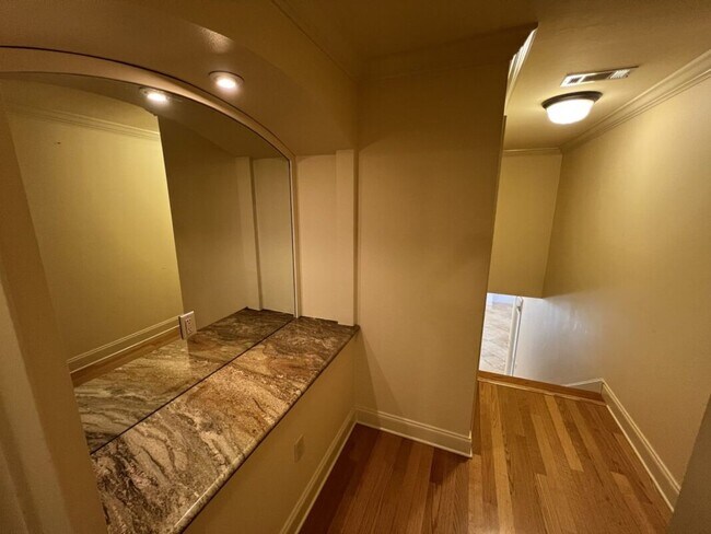 Building Photo - Elegant Two-Story Home with Outdoor Kitchen in Desirable Shadows Lake