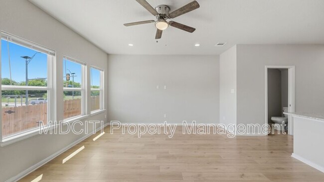 Building Photo - 7210 John Palmer Dr