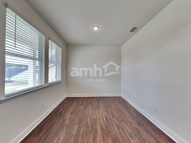 Building Photo - 1234 Soapstone Rd