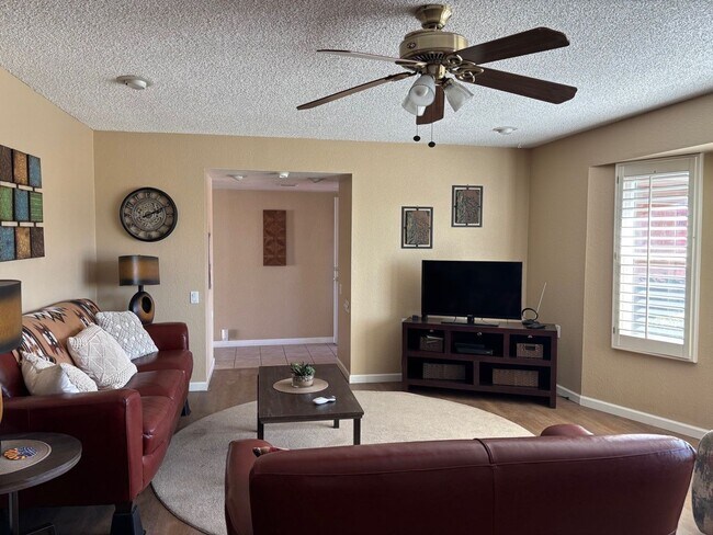 Building Photo - 952 Leisure World