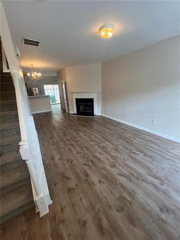 Building Photo - 897 Redwood Dr NW