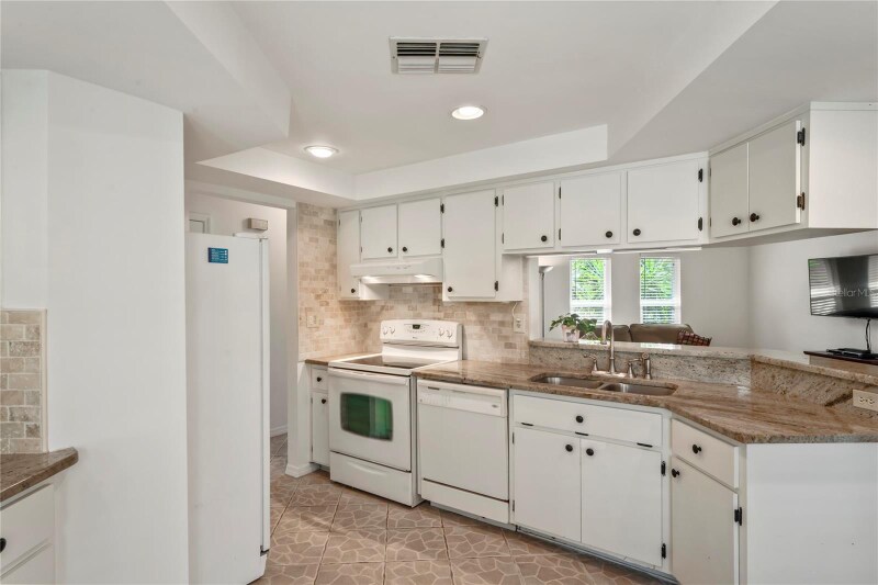 Building Photo - 8621 Bridgewater Dr