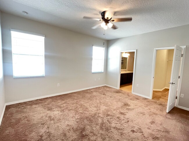 Building Photo - Spacious 4-Bed Home in Carlisle Grand