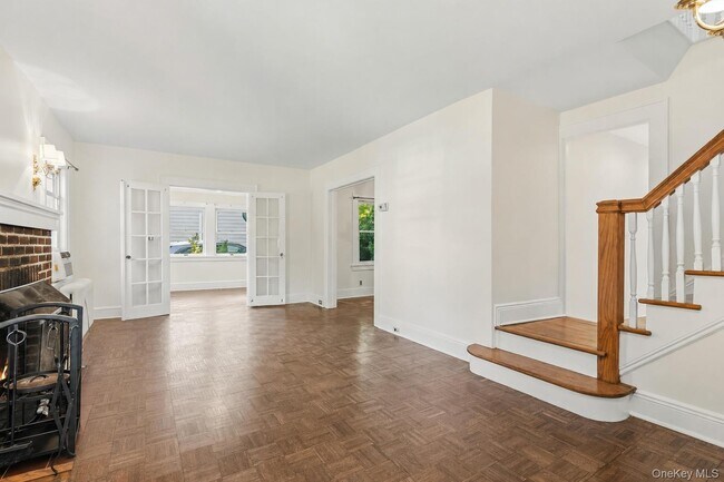 Building Photo - 15 Ferncliff Rd