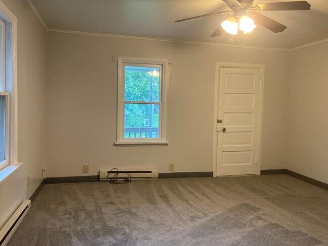 Building Photo - 6028 Penn St