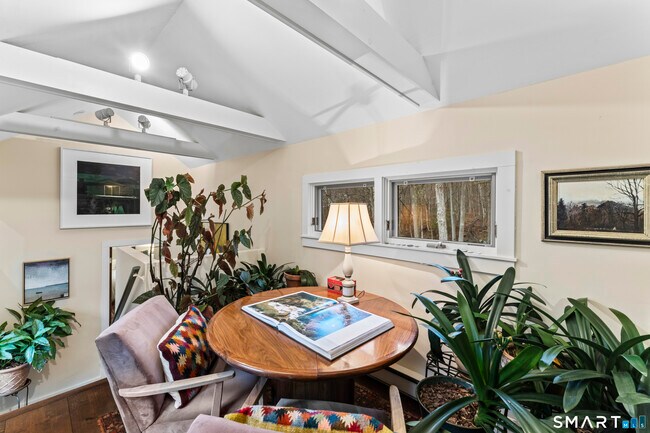 Building Photo - 21 Old Mill Rd