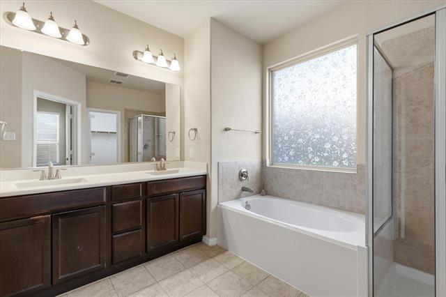 Building Photo - 16604 White Rock Blvd