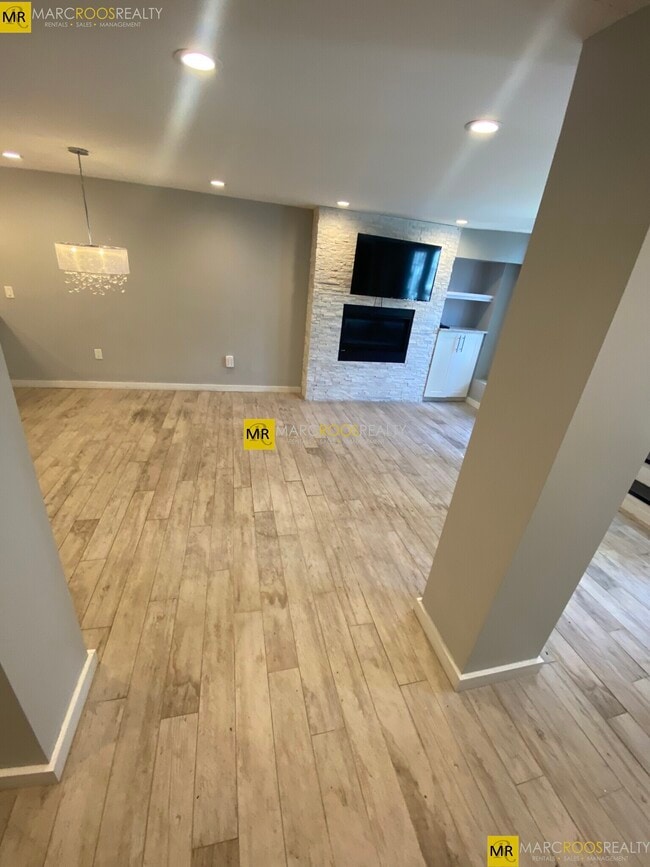 Building Photo - 469 Massachusetts Ave