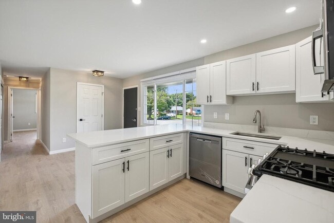 Building Photo - 5317 Oldcastle Ln