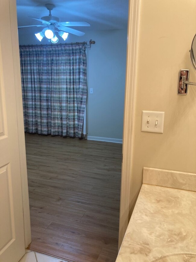 Building Photo - 106 Walnut Trace Cir