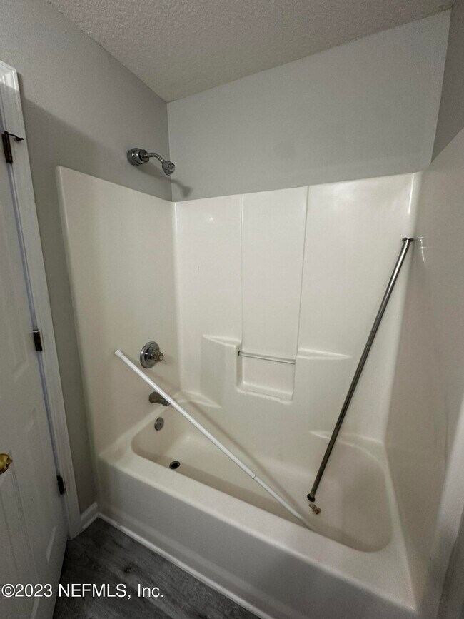 Building Photo - 559 Southbranch Dr