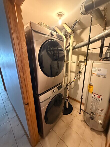 Utility room - 6038 W 63rd St