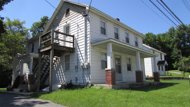 Building Photo - 418 N Earl St