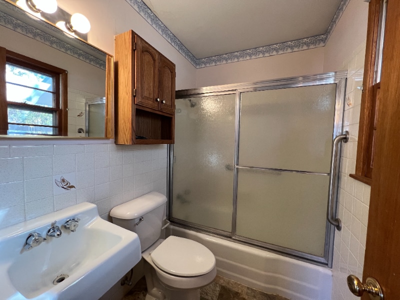 Building Photo - 7412 Warren W