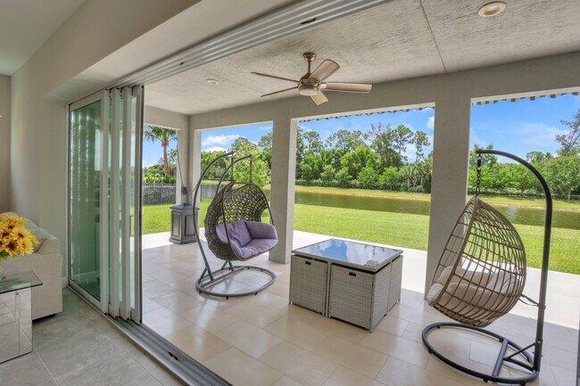 Building Photo - 15866 Orchard Dr