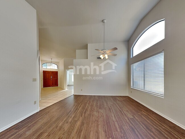 Building Photo - 3603 N 107th Dr