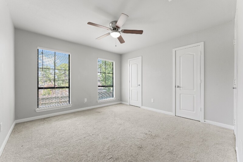 Building Photo - 9130 Vogue Ln