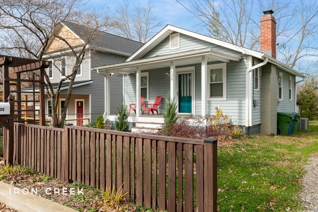 Building Photo - Charming Two-Bedroom in Oakley